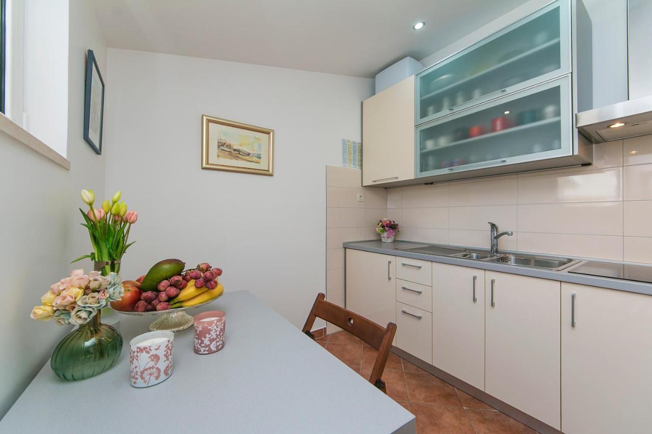 Apartman Stipic 1 Baška Voda Buitenkant foto