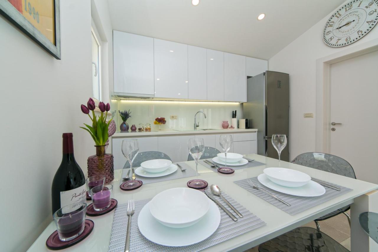 Apartman Stipic 1 Baška Voda Buitenkant foto