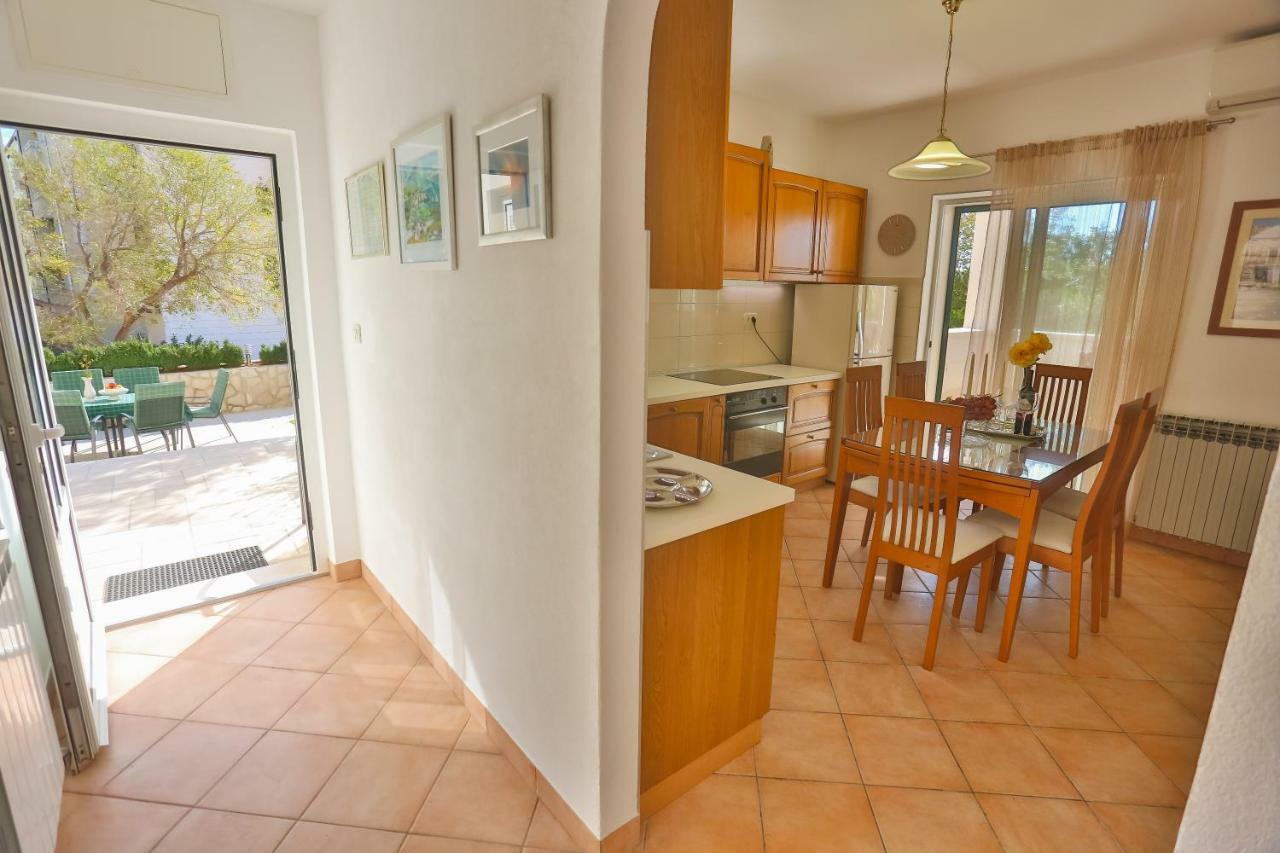 Apartman Stipic 1 Baška Voda Buitenkant foto